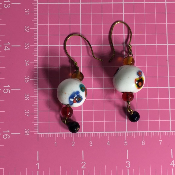 💓 Vintage Glass Murano Mosaic Milk Glass Earrings - Picture 7 of 8